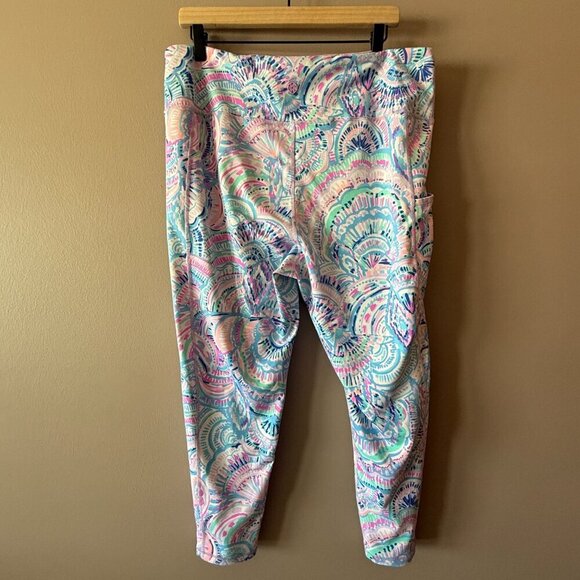 Women's Plus XXL Lilly Pulitzer Weekender Luxletic High-Rise Leggings - Picture 3 of 8
